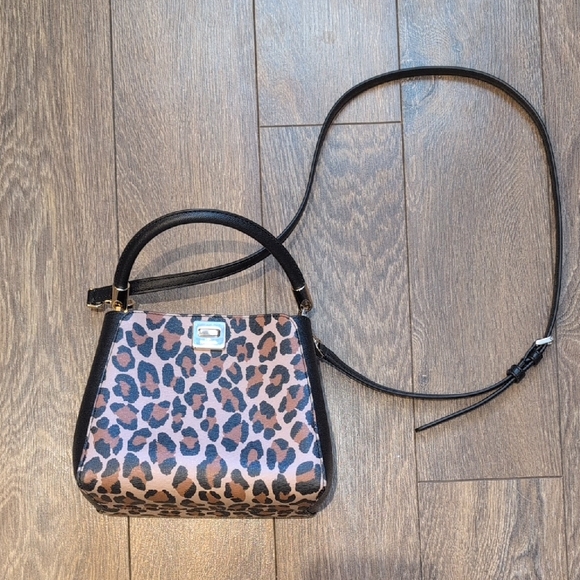kate spade Handbags - Kate Spade Leopard Print Crossbody Bag with Black Accents